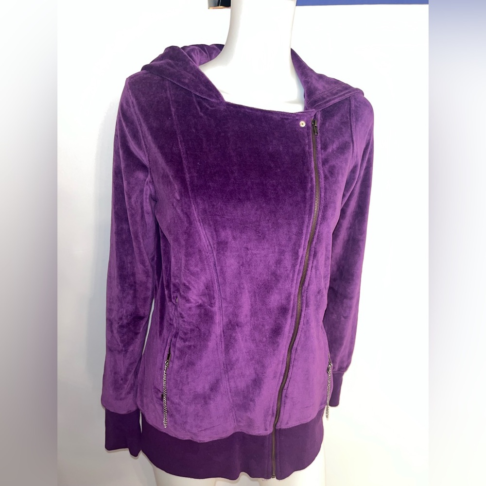Romeo & Juliet couture size M womens sweater NWT